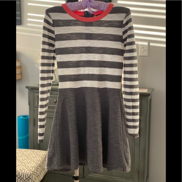 Express gray white skater dress - Picture 1 of 4